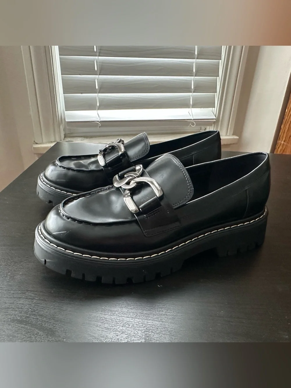 Marc Fisher Black Chunky Loafer with Silver Chain size 7.5